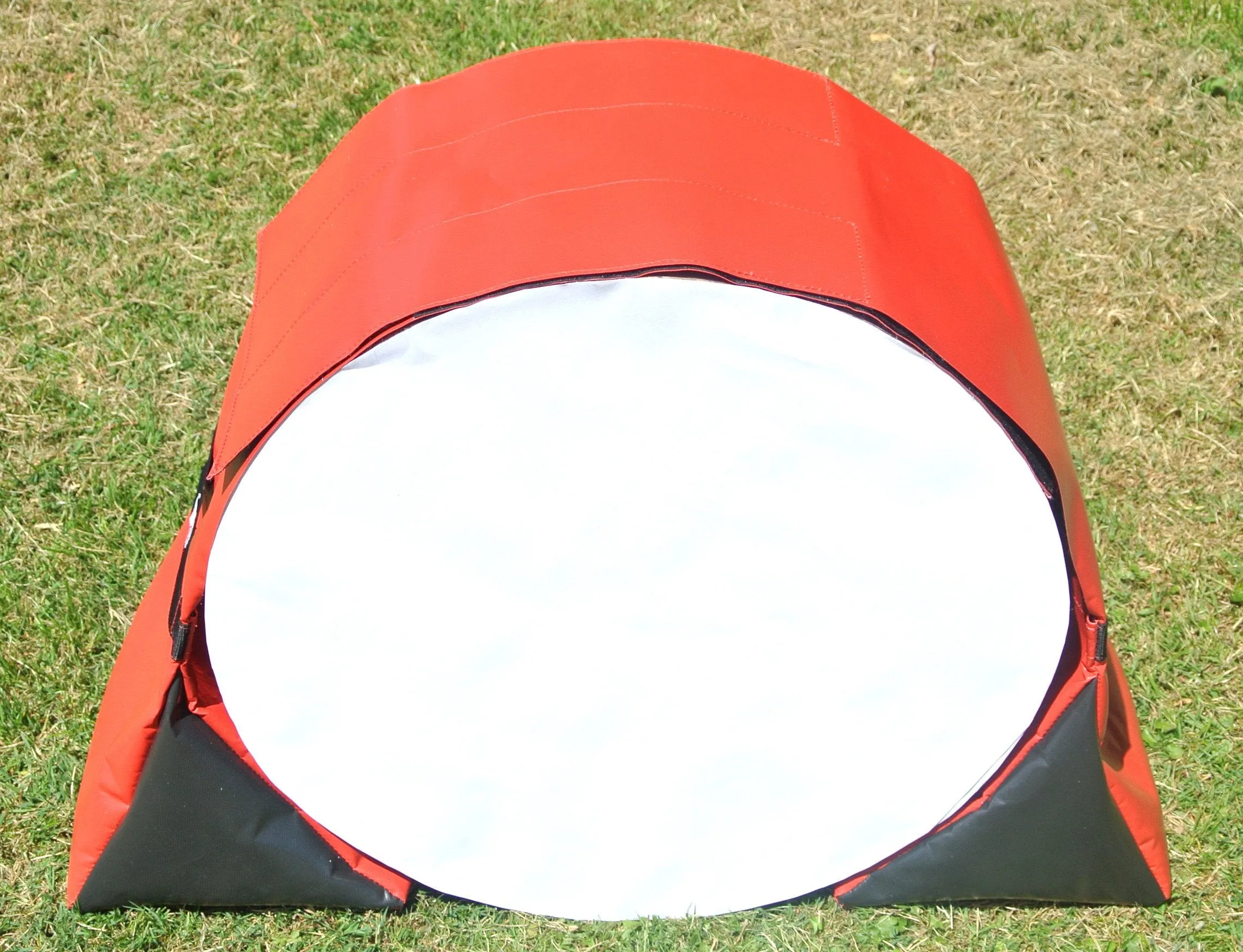 Dog Agility Training Tunnel Sandbags Adjustable 60cm - 80cm Diameter For Indoor And Outdoor UV PVC In Various Colours 300mm Material Width